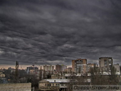 Тучи над городом
Снято с ЖД-насыпи над "Глухим" мостом
