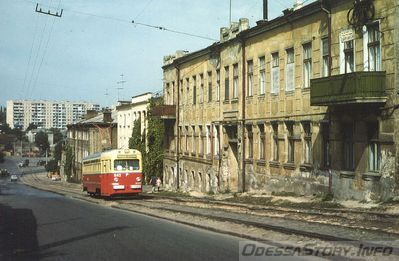 Градоначальницкий спуск
фото 1976 года
добавлено с - http://www.odessatrolley.com/
