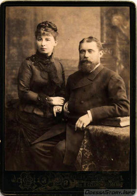 Amelia_and_William_Wagstaff
Чеховский
