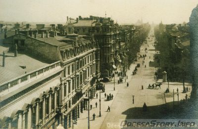 Ришельевская, 1
здание в левом углу - Ришельевская, 1
