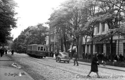 Ришельевская,
перед реконструкцией 1957 года
добавил - Jorjic
