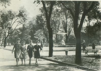 фото до 1971 года
* вид  "слетел" с архива
