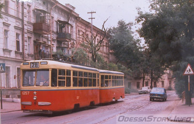 Старопортофранковская, 119
добавлено с - http://odessatrolley.com/Photogallery/KTM/Route28/
