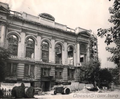 Спиридоновская, 1/3
фото 1964 года
добавлено с - http://www.facebook.com/photo_search.php?oid=168792266481678&view=all - Alex Fman
