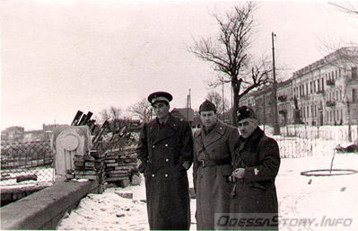 Николаевский бульвар
14 февраля 1942
добавил - Sergey_L
с сайта - http://www.enricopezzi.it/foto_08a.htm
