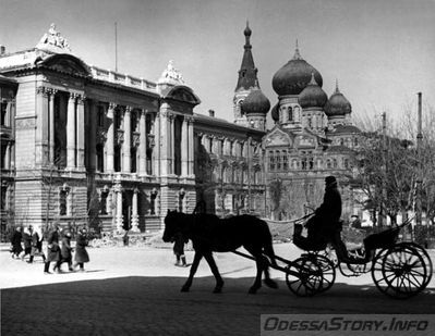 фото - Ludwig Schuster, 1943 год
 добавил - Малиновский
 с сайта - http://bpkgate.picturemaxx.com
