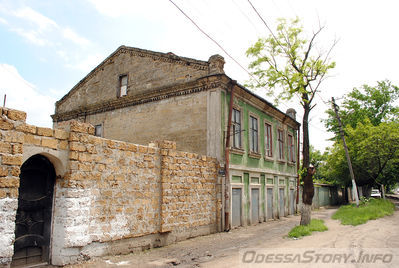 Спартаковская, 7
Доходный дом. Визуально - необитаем
