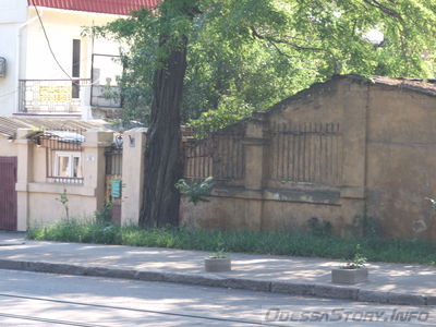 Фонтанская дорога 127
Дача В.А. Домбровского, арх. В.А. Домбровский, 1906г.
