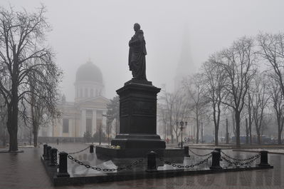 Соборная площадь
Памятник М.С. Воронцову
