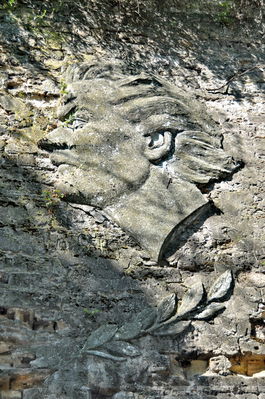 Приморский бульвар
Подпорная стена в районе Лунного парка. барельеф 
А. М. Горькому
Добавил  Kamin
